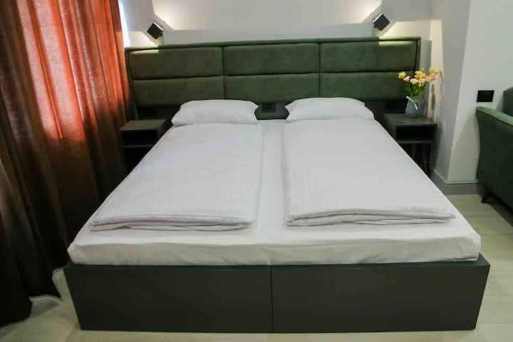 Апарт-Отель Nine Rooms Yerevan Exterior photo